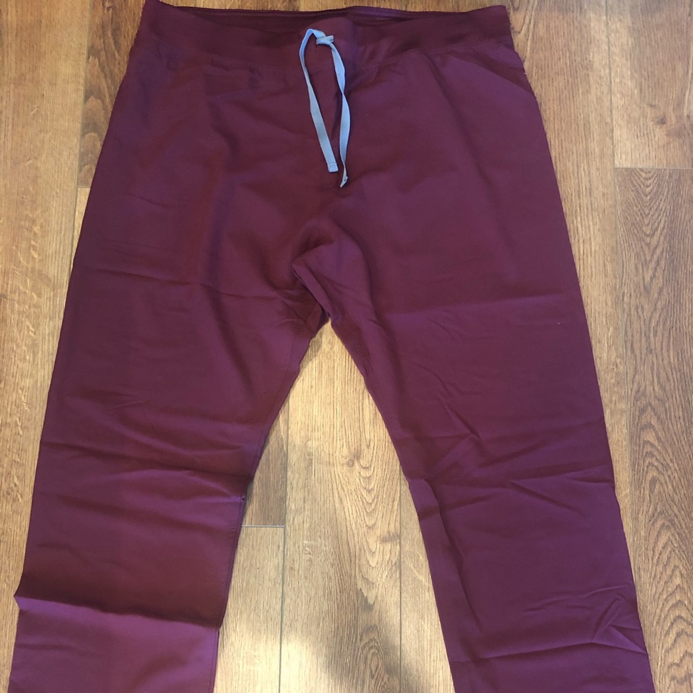 FIGS LIVINGSTON-2XL tall pant maroon